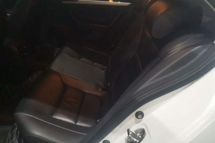 Used Volkswagen Sagitar 2017 230TSI Automatic Comfort Version
