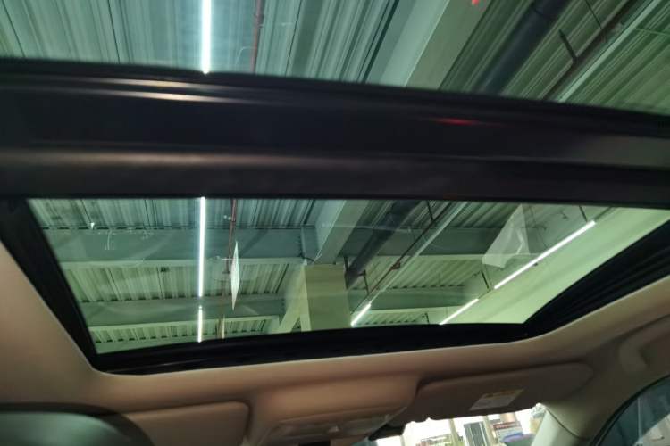 Used Renault Koleos 2017 2.0L Two-Wheel-Drive Leading Edition
