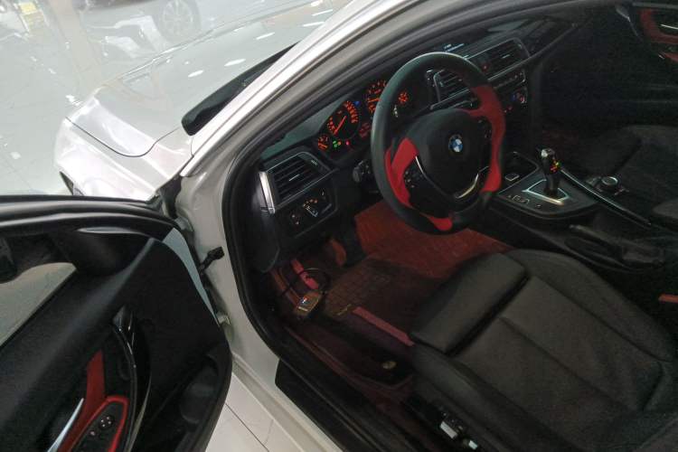 Used BMW 3 Series 2018 320Li Fashion Model
