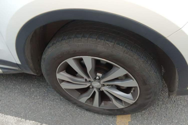 Used Geely Auto Emgrand X7 Sport 2016 1.8TD Automatic ZhiZun Version
