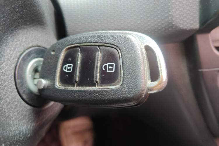 Used Hyundai Verna 2017 1.4L Automatic YueXiang Edition China V-standard
