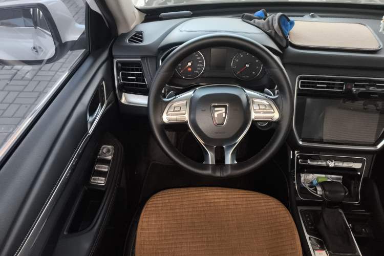 Used Roewe RX8 2019 30T Two-Wheel Drive Supreme Flagship Edition
