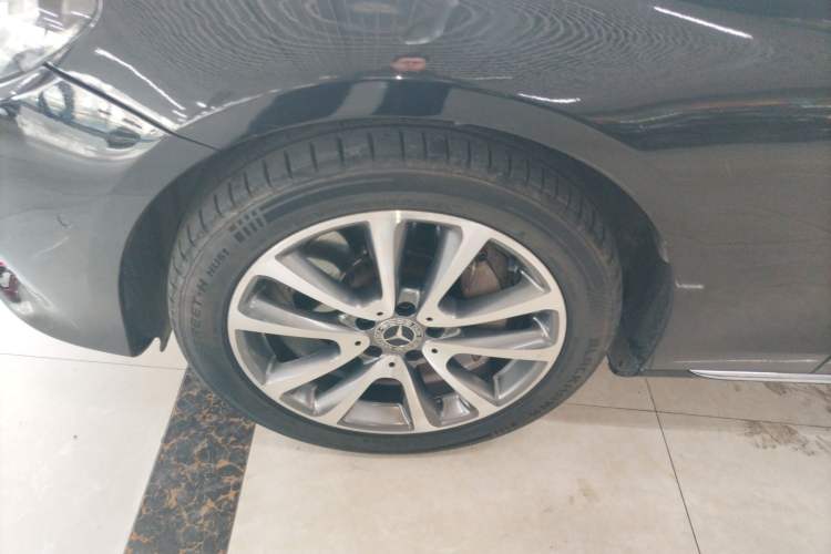 Used Mercedes-Benz E-Class 2016 E 300 L Stylish Model