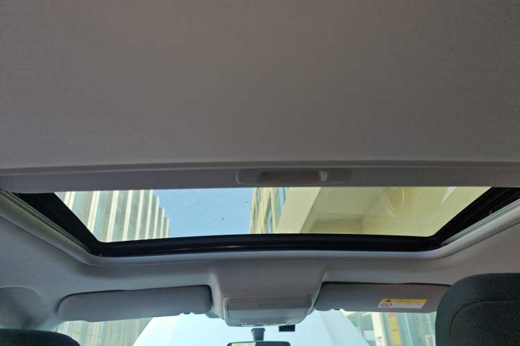 Used Peugeot 3008 2016 2.0L Automatic Classic Edition
