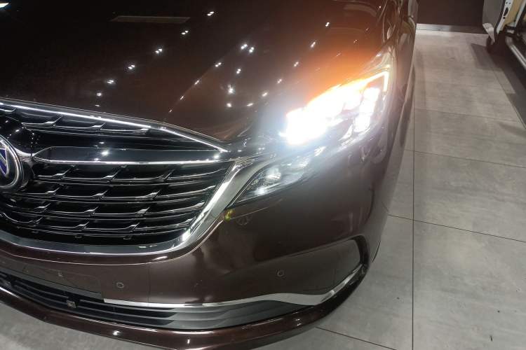 Used Buick GL8 2021 ES Land Cruiser 653T Smart Flagship Model
