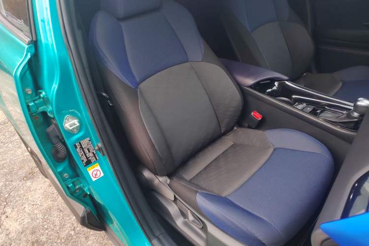 Used Toyota C-HR 2018 2.0L Leading Edition China V-standard
