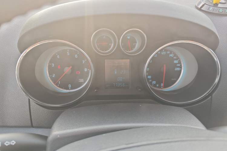 Used Changan CS35 2014 1.6L Manual Luxury Model China IV Standard
