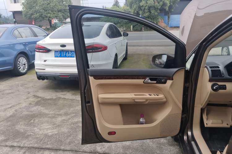 Used Volkswagen Touran 2013 1.4T DSG Crystal Edition 5-Seater
