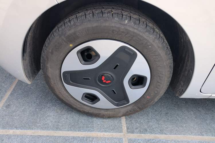 Used Wuling Zhiguang New Energy 2025 Model 305km Ambitious Edition