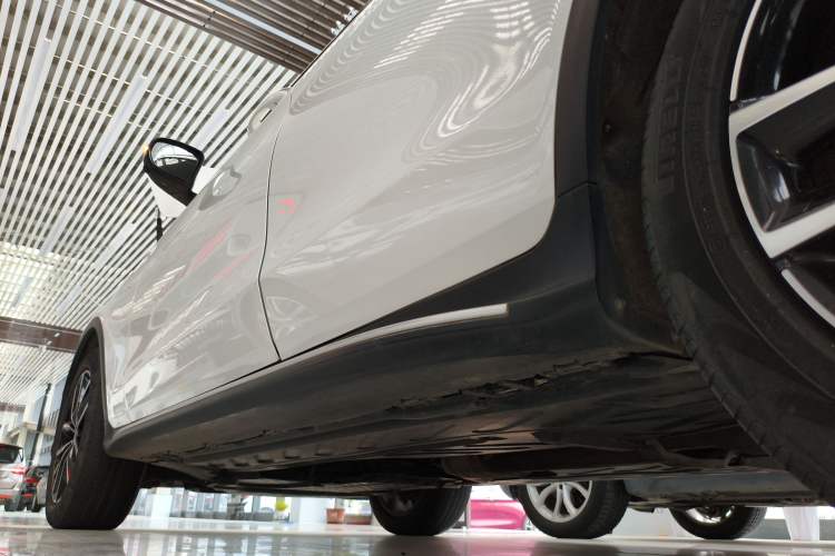 Used Mercedes-Benz GLC 2020 Facelift GLC 300 L 4MATIC Dynamic Edition