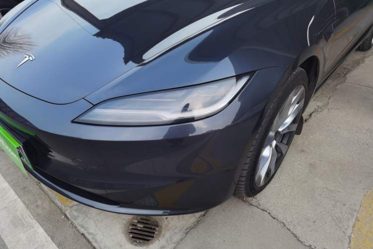 Used Tesla Model 3 2023 Long-Range All-Wheel-Drive Version
