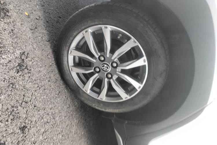 Used Toyota YARiS L Zhi Xuan 2022 X-Trail 1.5L CVT Leading PLUS Edition