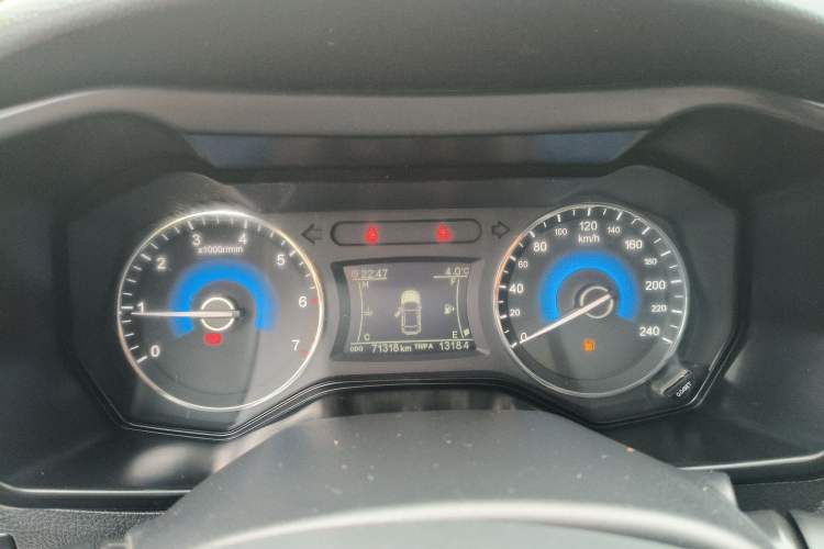 Used Dongfeng Fengon 580 2017 1.5T Manual Luxury Model