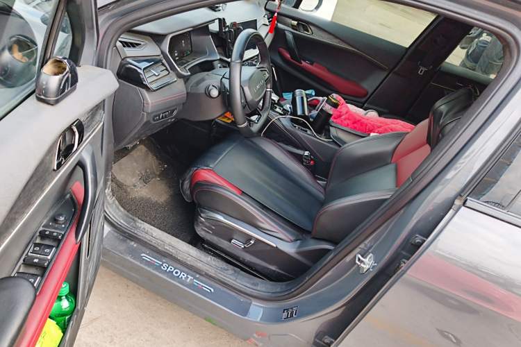 Used Lynk & Co 06 2020 1.5T JinPro model
