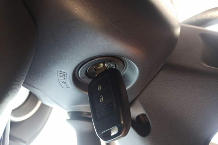 Used Honda Fit 2016 1.5L SES CVT Fashion Sunroof Edition
