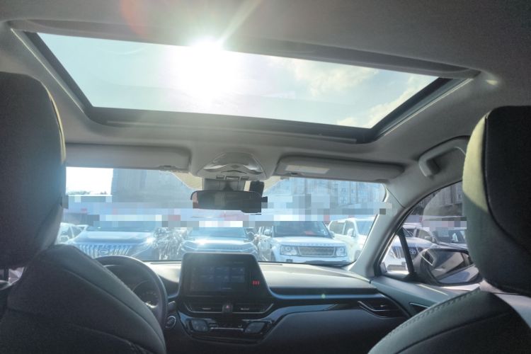 Used Toyota IZOA 2021 2.0L Enjoy Edition
