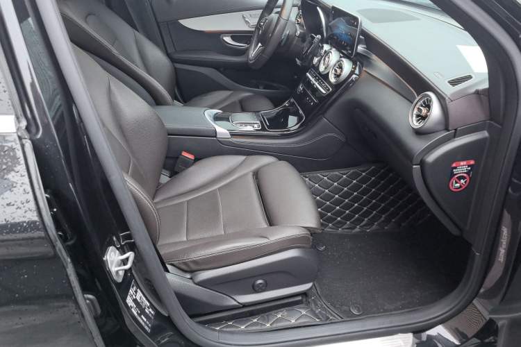 Used Mercedes-Benz GLC 2020 GLC 260 L 4MATIC Dynamic Model