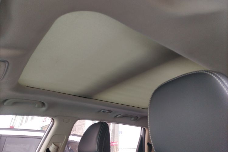 Used Geely Auto Emgrand X7 Sport 2018 1.8TD Automatic Two-Wheel Drive Smart 4G Connected Version
