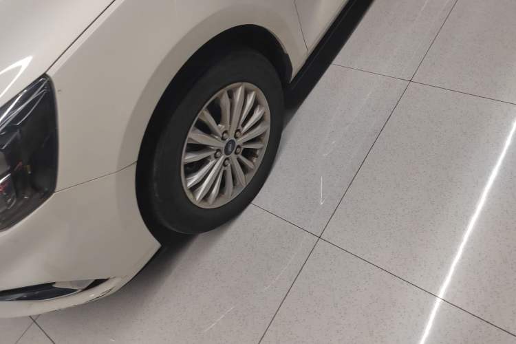 Used Ford Focus 2021 Sedan EcoBoost 180 Automatic Trendy Model
