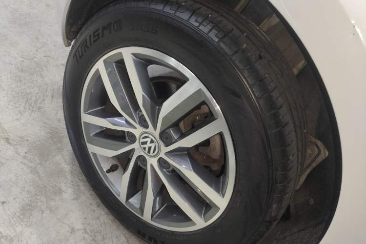 Used Volkswagen Golf 2015 1.4TSI Automatic Luxury Model