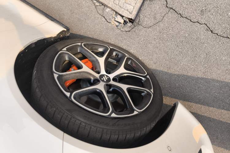 Used  L6 2025 Ultra Model