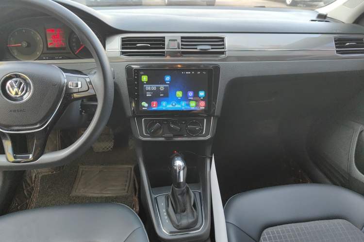 Used Volkswagen Santana 2016 1.6L Automatic Comfort Edition
