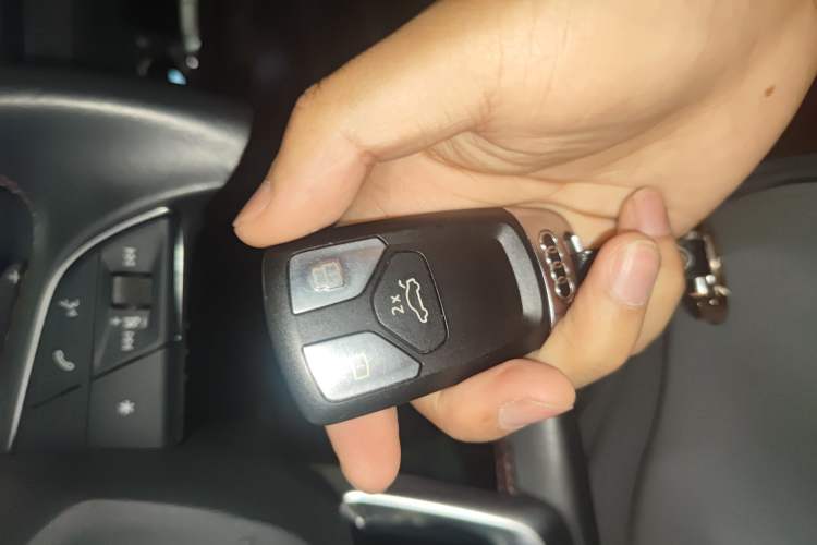 Used Audi Q5L 2022 40T Fashionable and Dynamic Model
