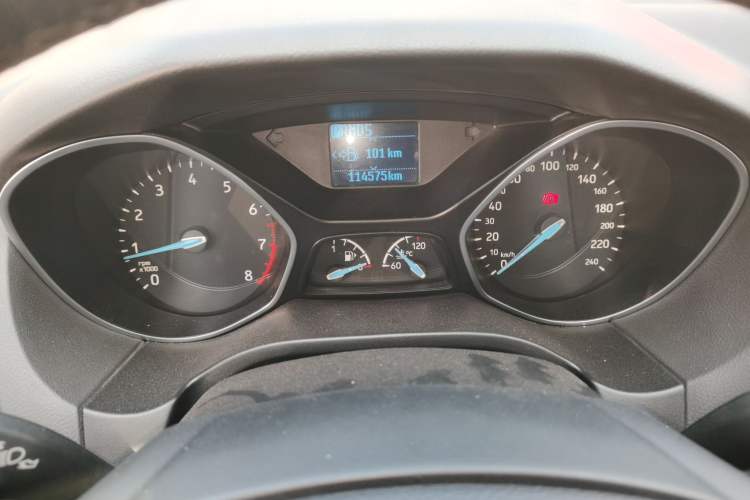 Used Ford Focus 2017 Sedan 1.6L Automatic Fashion Edition Smart Drive Version
