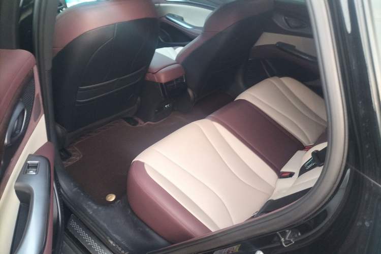 Used BYD Seal 2023 DM-i 1.5L 121km Prestige Model
