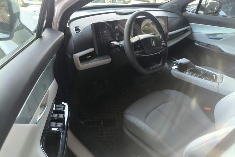 Used Changan UNI-T 2023 Second-Generation 1.5T Prestige Model
