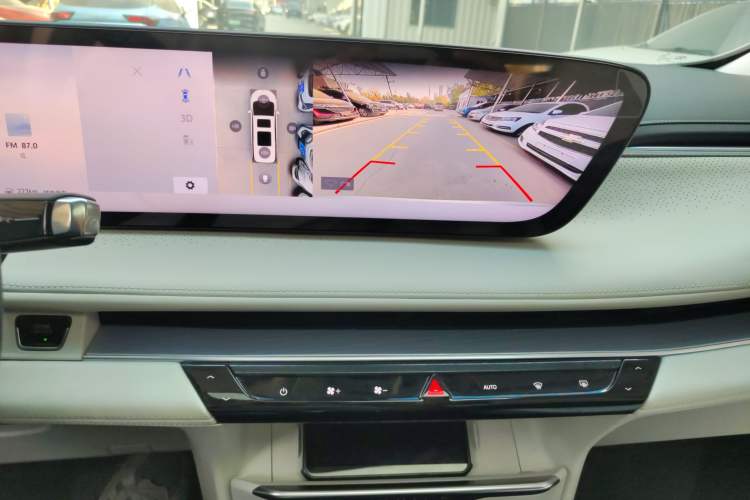 Used Buick GL8 New Energy 2024 Lu Zun Deluxe Edition 7-Seater
