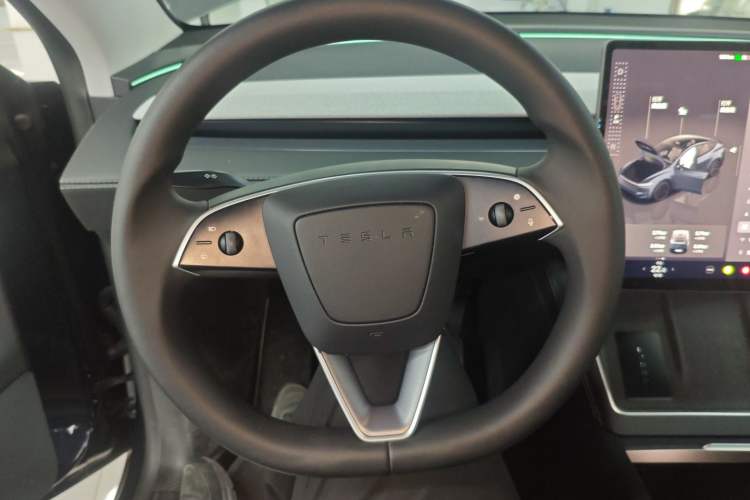 Used Tesla Model Y 2025 Rear-Wheel Drive First Edition