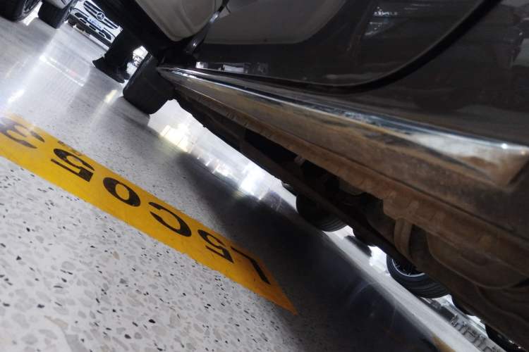 Used Buick GL8 2023 Land Executive Class Smart Enjoyment Model
