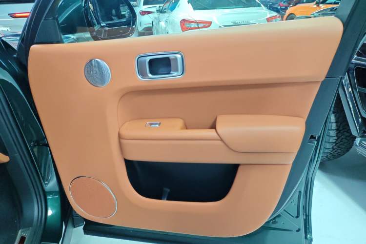 Used Li Auto L8 2023 Pro Model
