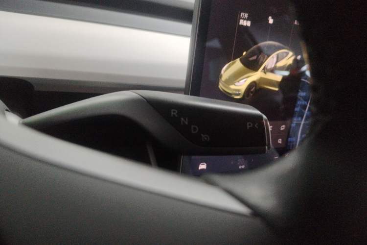 Used Tesla Model 3 2019 Long-Range Rear-Wheel-Drive Version