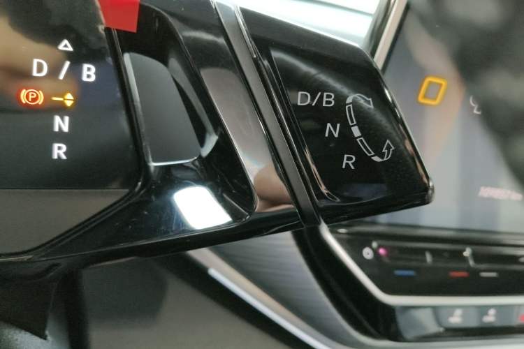 Used Volkswagen ID.4 CROZZ 2022 Long-Range PURE+ Edition