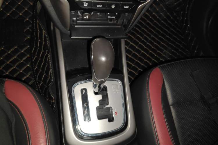 Used Changan Eado 2015 1.6L Automatic Junku Model China IV Standard
