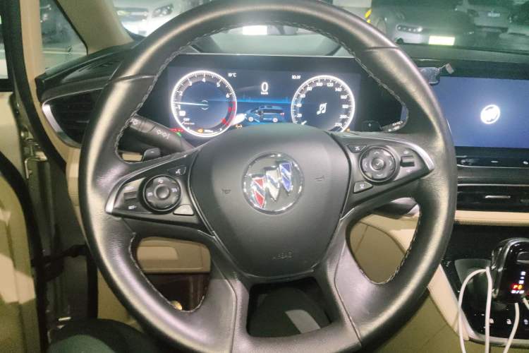 Used Buick GL8 2022 ES Landtrek 653T Luxury Edition
