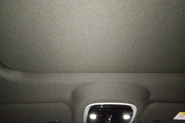 Used Chery Tiggo 8 PLUS 2025 290TGDI DCT Prestige 5-Seater
