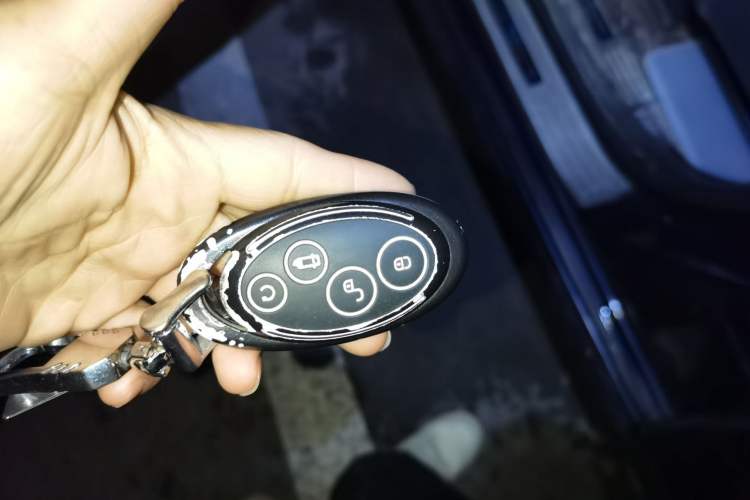 Used BYD Song MAX 2019 1.5T Automatic Smart Connect Ruiyi Sunroof Model 7 Seats China V Emission Standard
