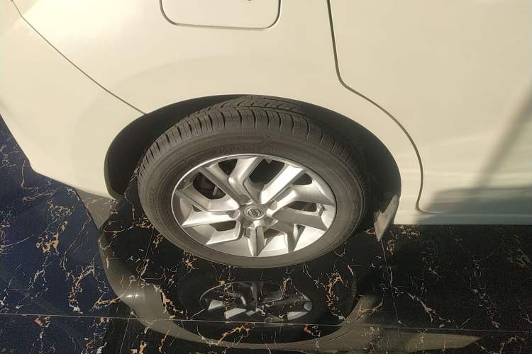 Used Nissan Tiida 2021 1.6L CVT Cool Edition
