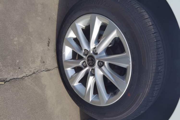 Used Toyota Corolla 2023 1.8L Smart Electric Hybrid Dual-Motor Elite Edition
