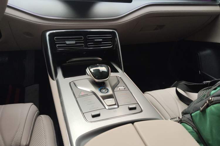 Used BYD Tang New Energy 2025 DM-i 115KM Prestige Model
