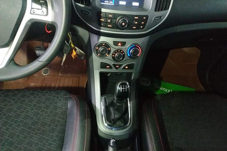 Used Cowin C3R 2015 1.5L Manual Gold Diamond Edition