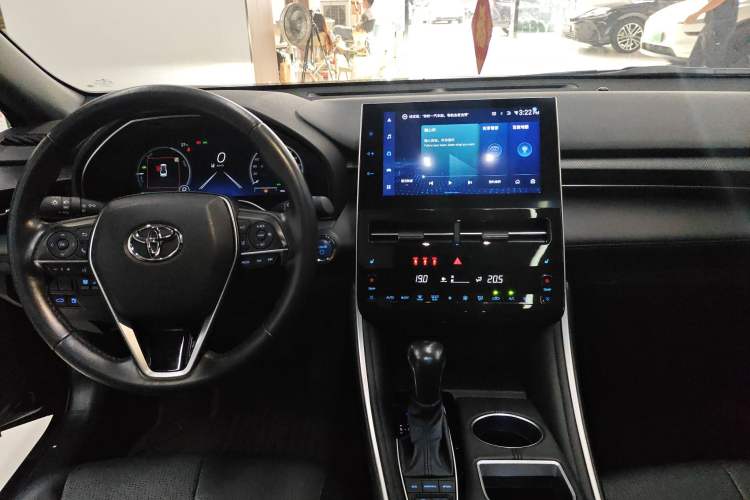 Used Toyota Avalon 2022 Dual-Engine 2.5L XLE Premium Edition
