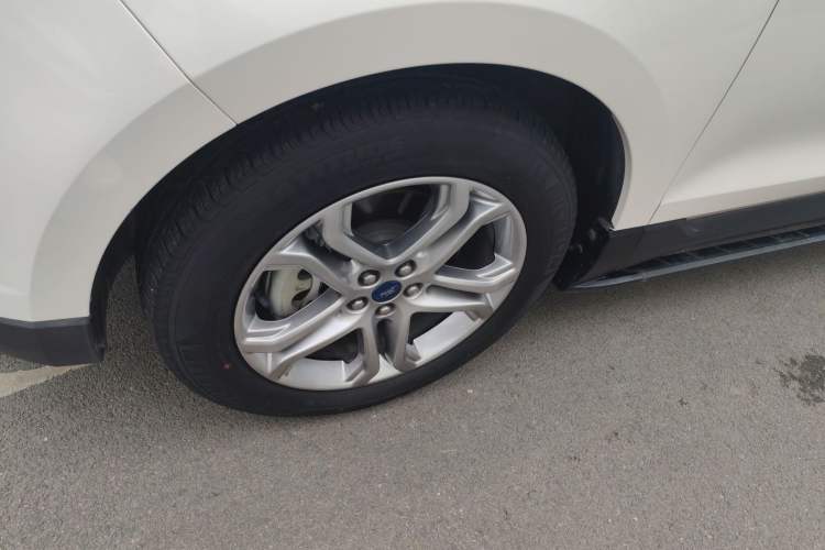 Used Ford Edge 2018 EcoBoost 245 Two-Wheel-Drive Titanium 7-Seater China VI Standard
