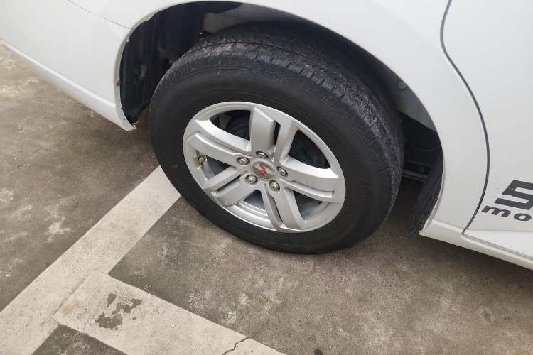 Used Wuling Hongguang PLUS 2019 1.5T Manual Comfort Version 7 Seats
