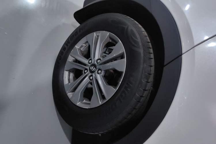 Used Hyundai Santa Fe 2013 2.4L Automatic Two-Wheel Drive Smart Version
