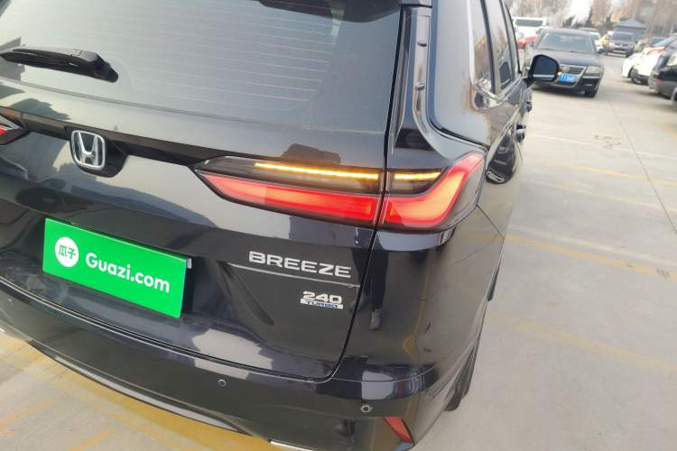 Used Honda Breeze 2023 240TURBO Two-Wheel Drive Elite Edition 5 Seats
