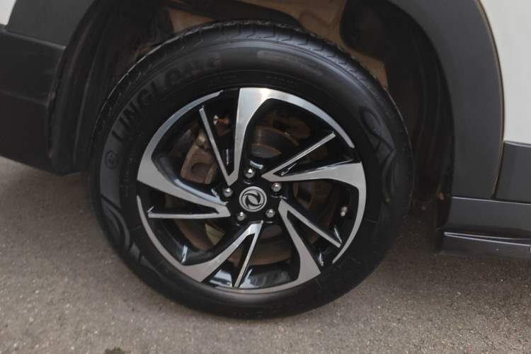 Used Dongfeng Fengon S560 2018 1.8L CVT Smart Connect 7-Seater
